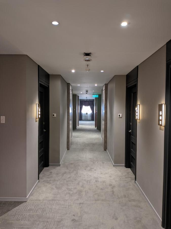 Hotel Dafam Семаранг Экстерьер фото