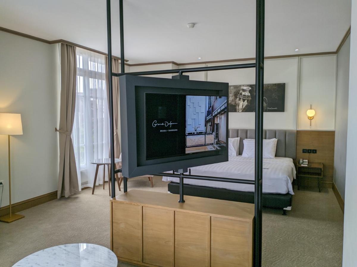 Hotel Dafam Семаранг Экстерьер фото