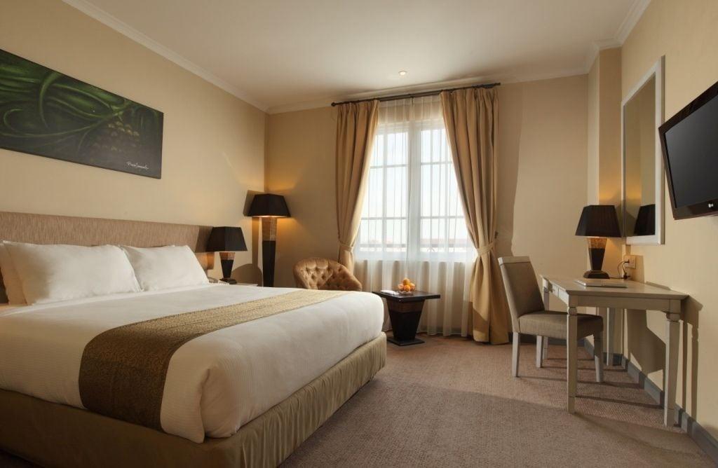 Hotel Dafam Семаранг Экстерьер фото