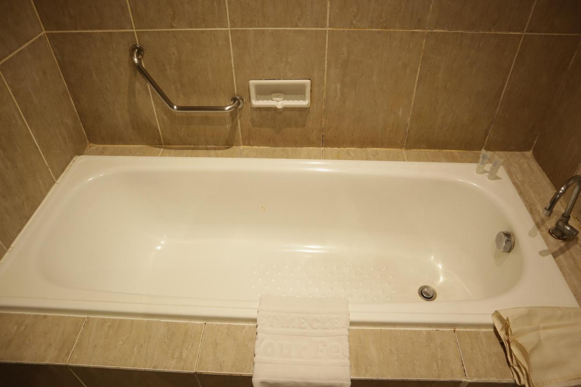 Hotel Dafam Семаранг Экстерьер фото
