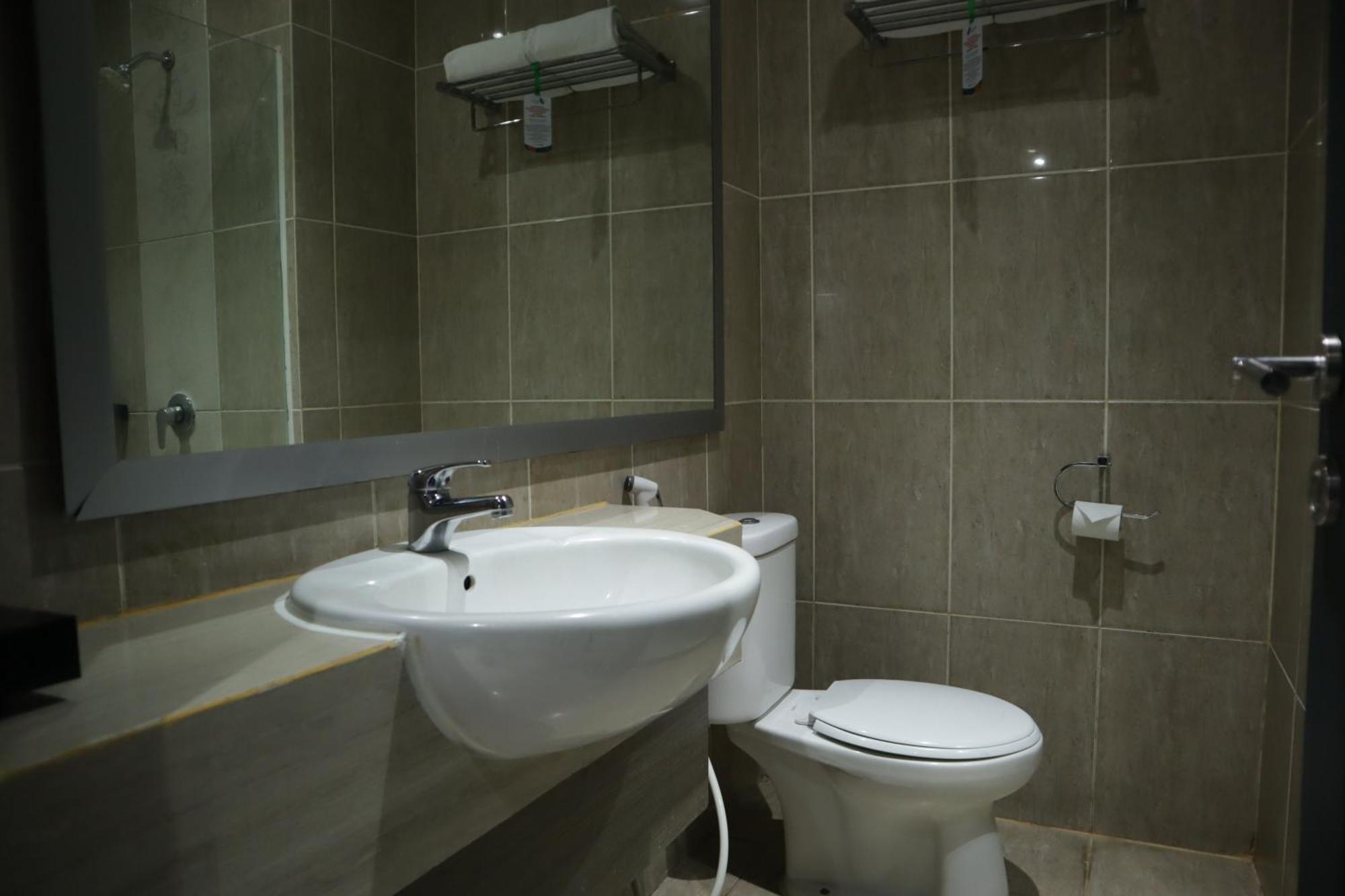 Hotel Dafam Семаранг Экстерьер фото